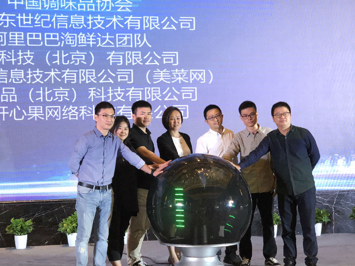 10启动仪式_副本.jpg 51影院